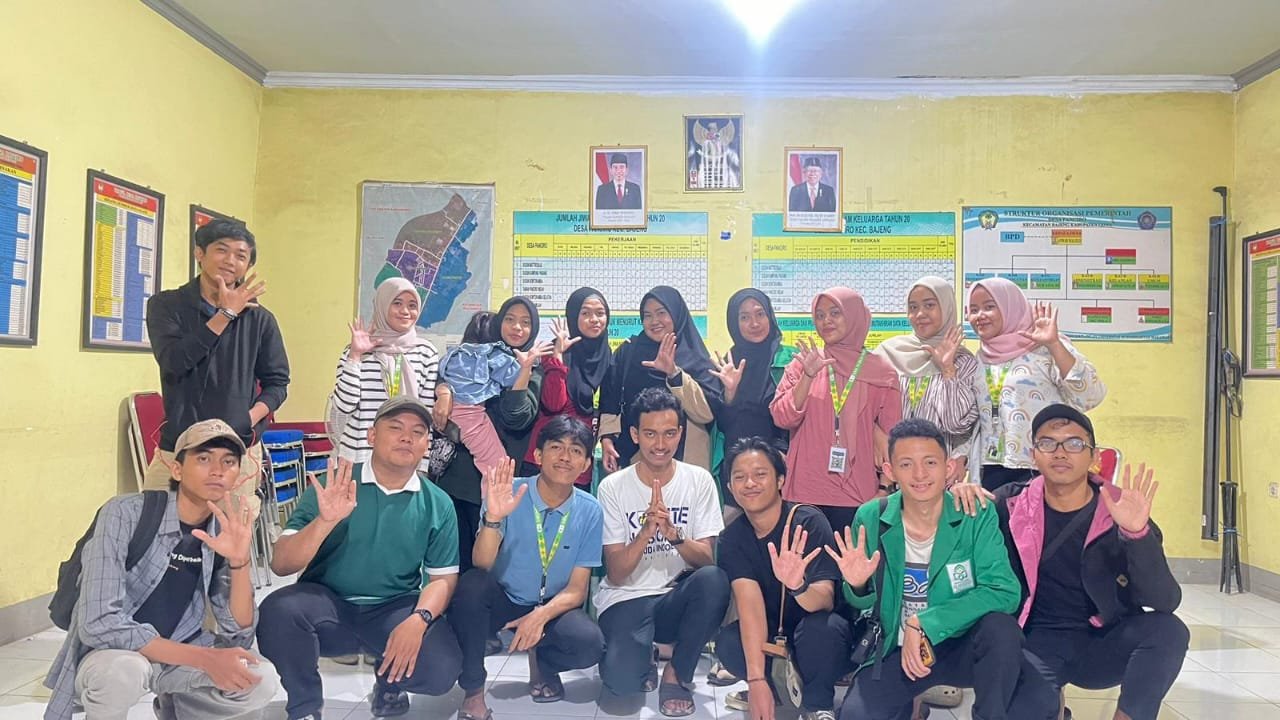 KEGIATAN ANAK UIN DI KANTOR DESA PANCIRO